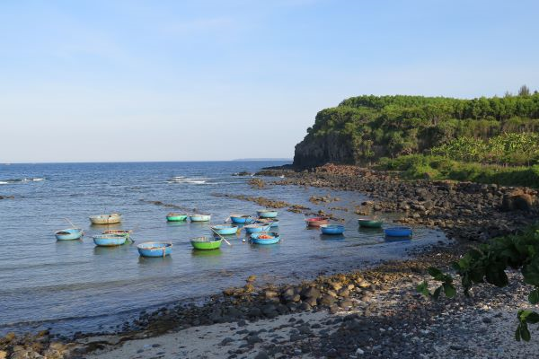 Quảng Ngãi: Nhếch nhác khu du lịch Gành Yến (20/7/2020)